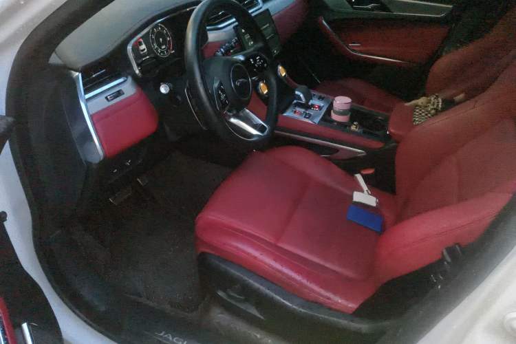 Used Jaguar F-PACE 2024 P250 R-Dynamic SE Driver Seat