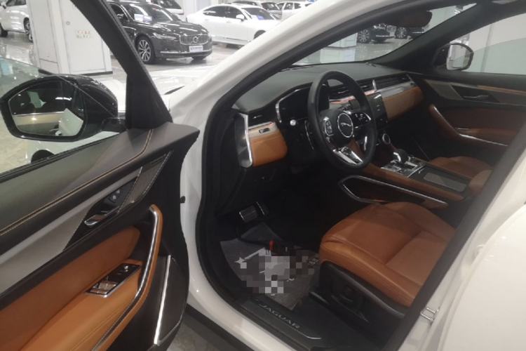 Used Jaguar F-PACE 2024 P250 R-Dynamic SE Driver Seat