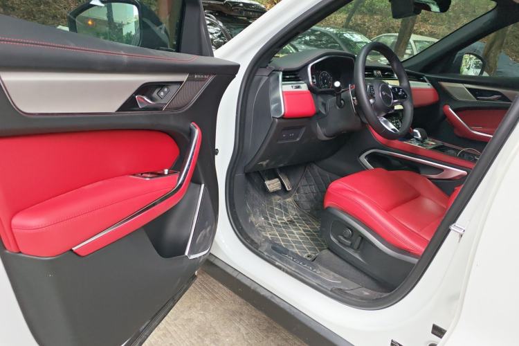 Used Jaguar F-PACE 2024 P250 R-Dynamic SE Driver Seat