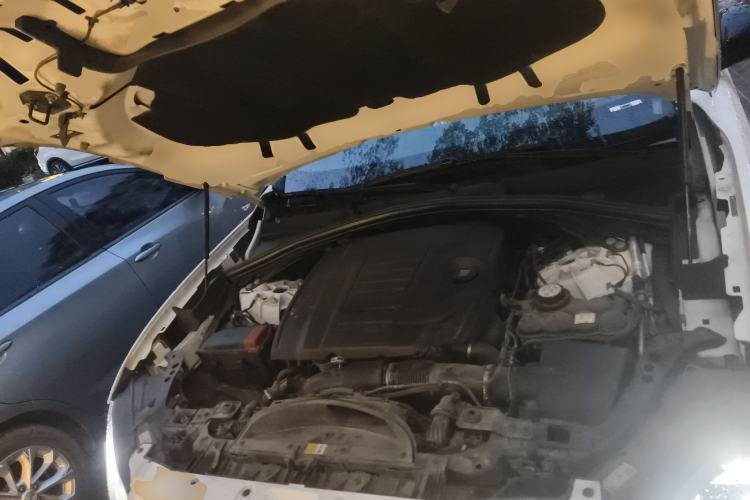 Used Jaguar F-PACE 2024 P250 R-Dynamic SE Engine Bay