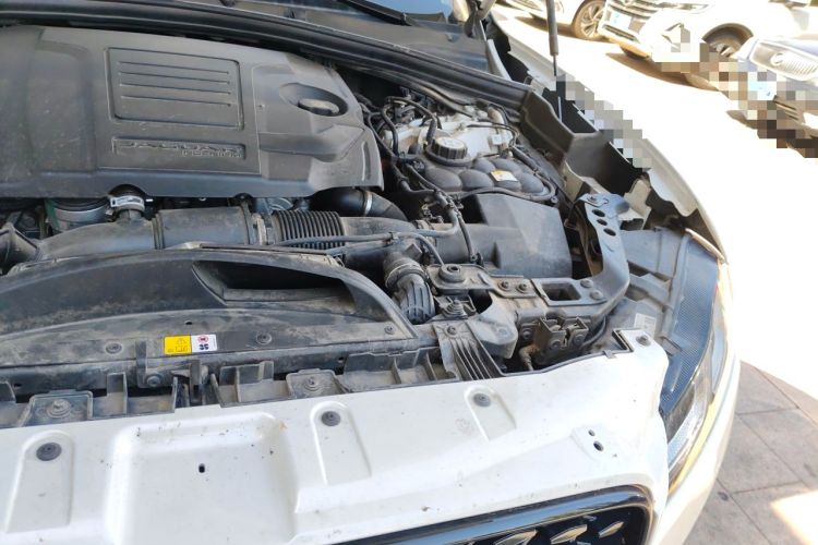 Used Jaguar F-PACE 2024 P250 R-Dynamic HSE Engine Bay Left