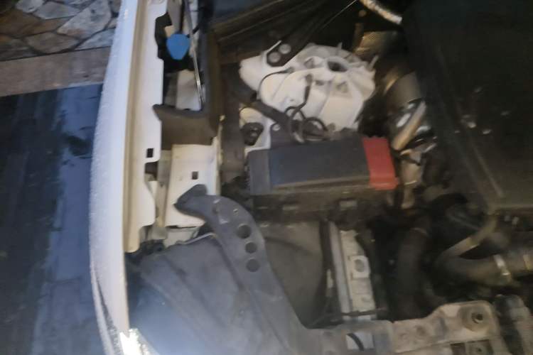 Used Jaguar F-PACE 2024 P250 R-Dynamic SE Engine Bay Right