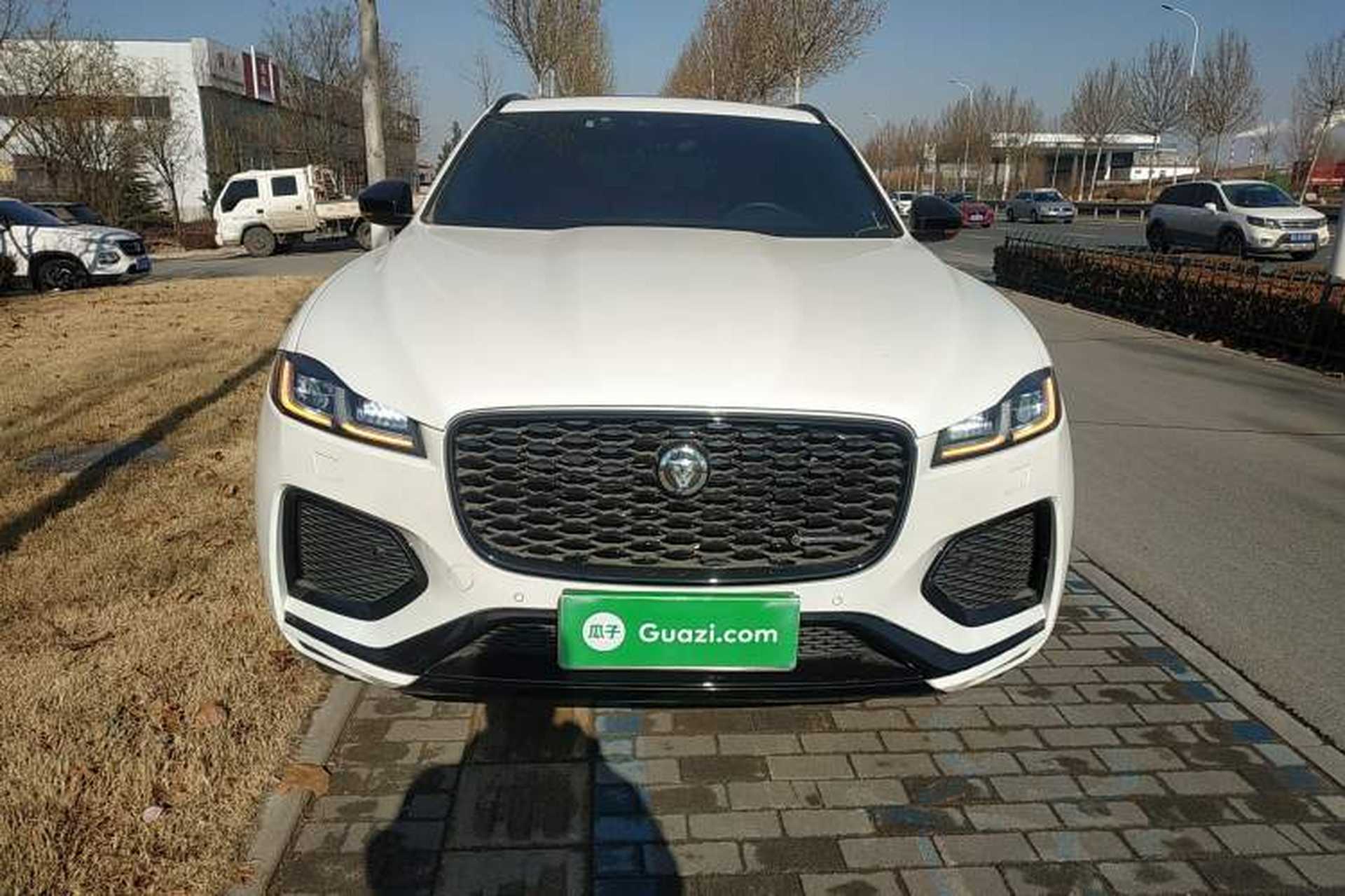 Used Jaguar F-PACE 2024 P250 R-Dynamic SE Exterior 1