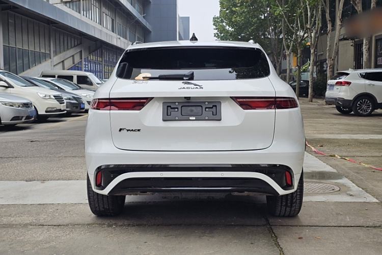 Used Jaguar F-PACE 2024 P250 R-Dynamic SE Exterior 4