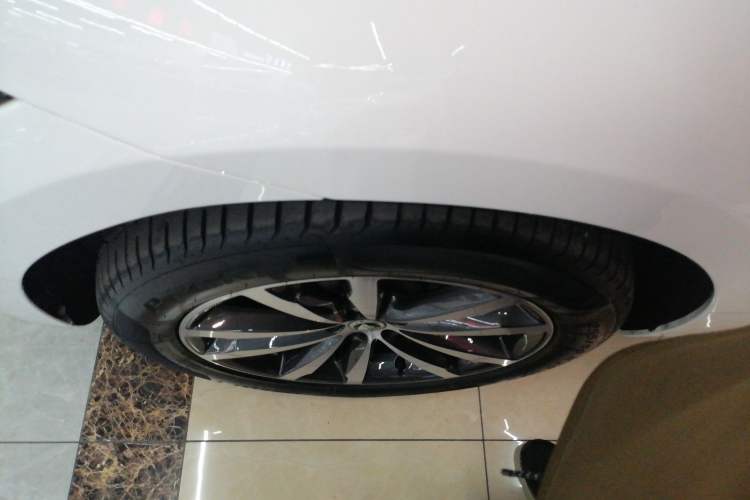 Used Jaguar F-PACE 2024 P250 R-Dynamic SE Exterior 7