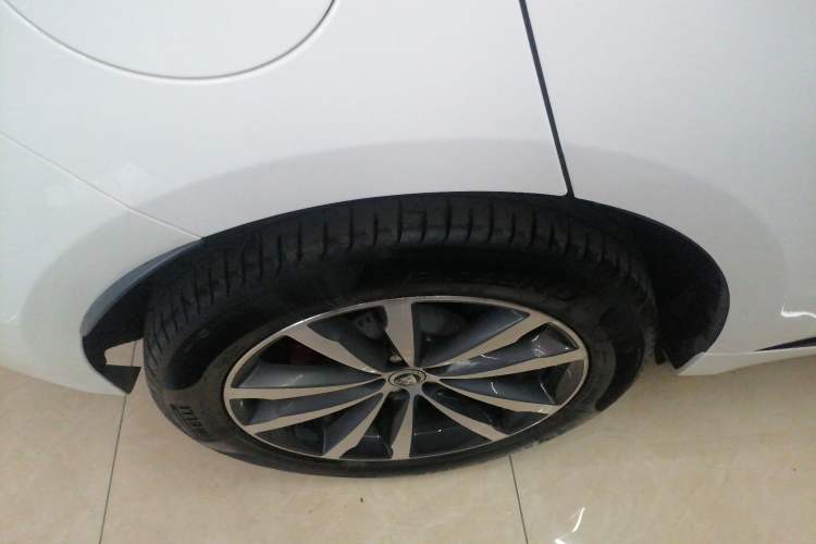 Used Jaguar F-PACE 2024 P250 R-Dynamic SE Exterior 8