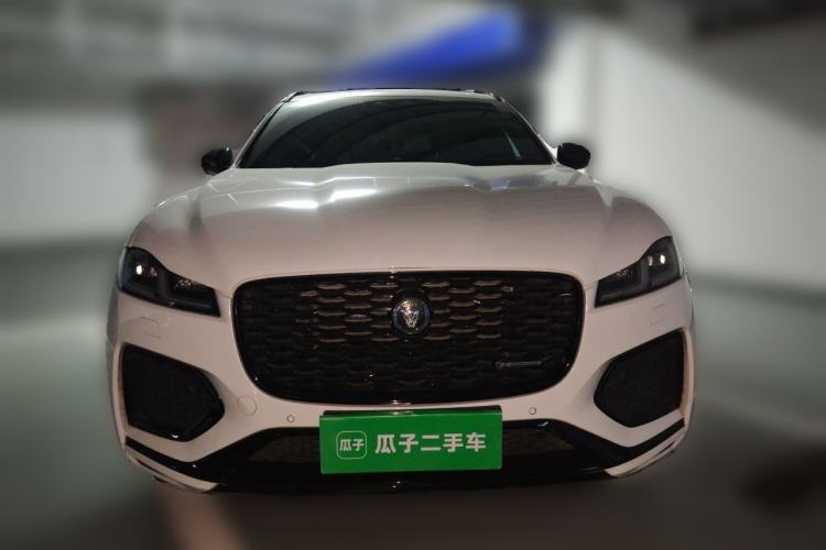 Used Jaguar F-PACE 2024 P250 R-Dynamic SE Front