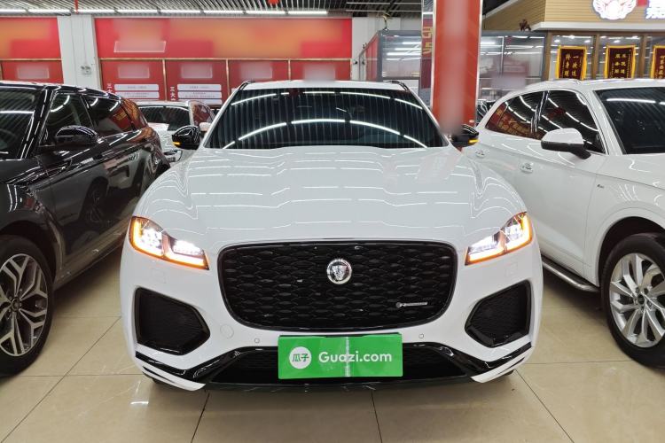 Used Jaguar F-PACE 2024 P250 R-Dynamic SE Front