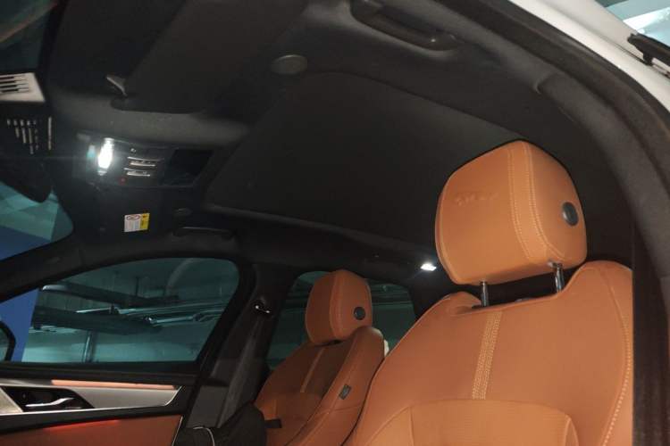 Used Jaguar F-PACE 2024 P250 R-Dynamic SE Headliner