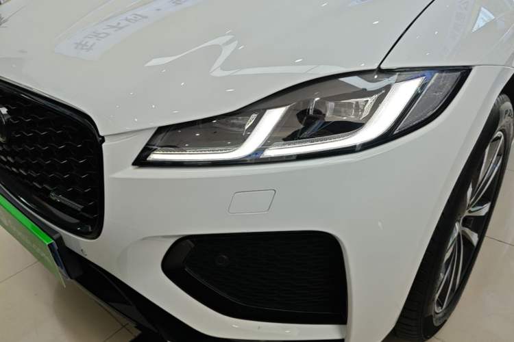 Used Jaguar F-PACE 2024 P250 R-Dynamic SE Left Front Headlight