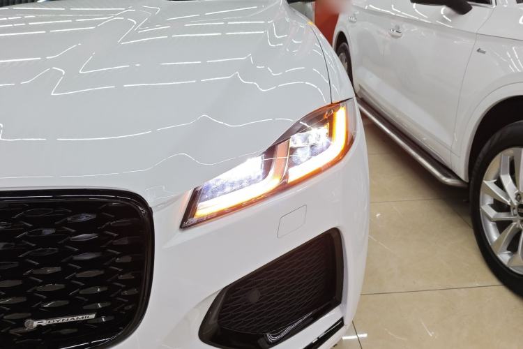 Used Jaguar F-PACE 2024 P250 R-Dynamic SE Left Front Headlight