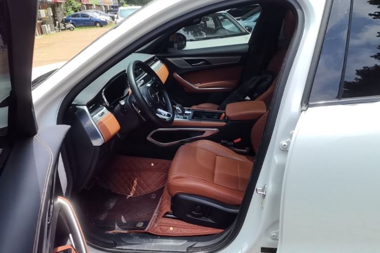 Used Jaguar F-PACE 2024 P250 R-Dynamic SE Left Front Seat
