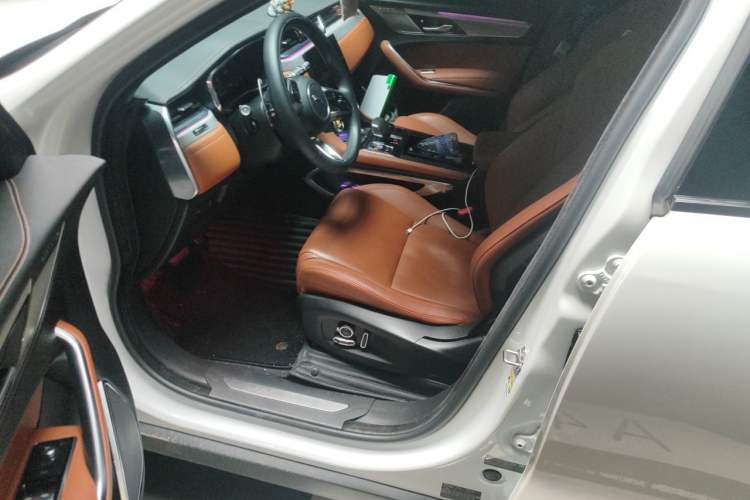Used Jaguar F-PACE 2024 P250 R-Dynamic SE Left Front Seat