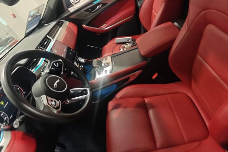 Used Jaguar F-PACE 2024 P250 R-Dynamic SE Left Front Seat
