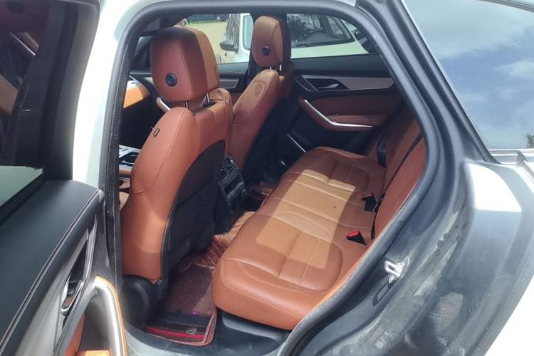 Used Jaguar F-PACE 2024 P250 R-Dynamic SE Left Rear Seat