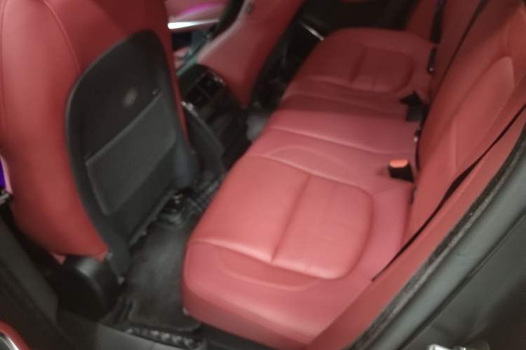 Used Jaguar F-PACE 2024 P250 R-Dynamic SE Left Rear Seat