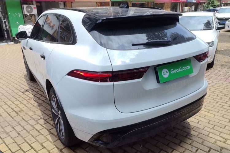 Used Jaguar F-PACE 2024 P250 R-Dynamic SE Rear Left 45 Deg