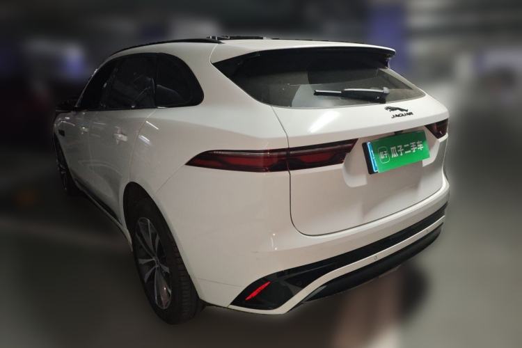 Used Jaguar F-PACE 2024 P250 R-Dynamic SE Rear Left 45 Deg