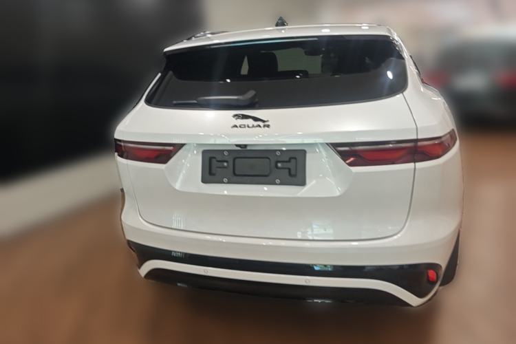 Used Jaguar F-PACE 2024 P250 R-Dynamic SE Rear
