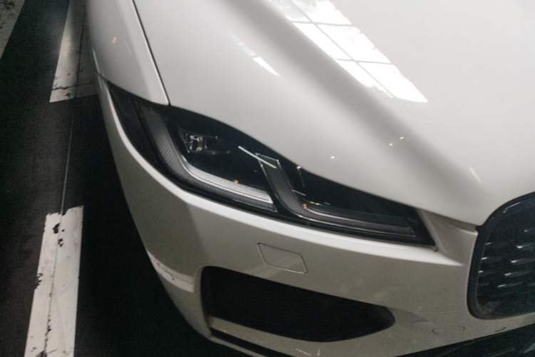 Used Jaguar F-PACE 2024 P250 R-Dynamic SE Right Front Headlight