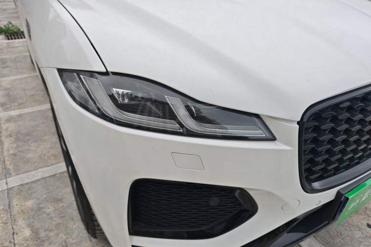Used Jaguar F-PACE 2024 P250 R-Dynamic SE Right Front Headlight
