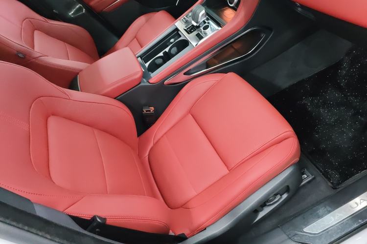Used Jaguar F-PACE 2024 P250 R-Dynamic SE Right Front Seat