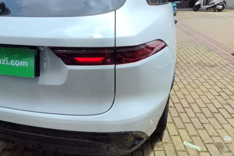 Used Jaguar F-PACE 2024 P250 R-Dynamic SE Right Rear Taillight