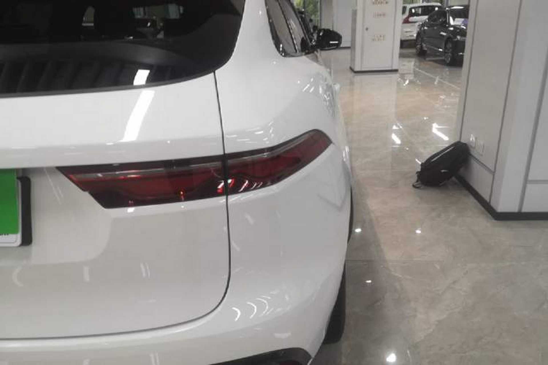 Used Jaguar F-PACE 2024 P250 R-Dynamic SE Right Rear Taillight