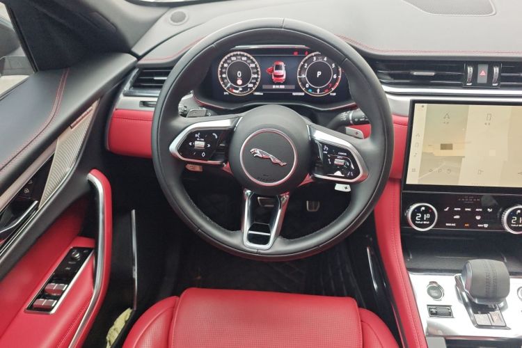 Used Jaguar F-PACE 2024 P250 R-Dynamic SE Steering Wheel