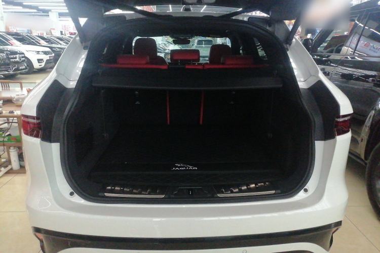 Used Jaguar F-PACE 2024 P250 R-Dynamic SE Trunk