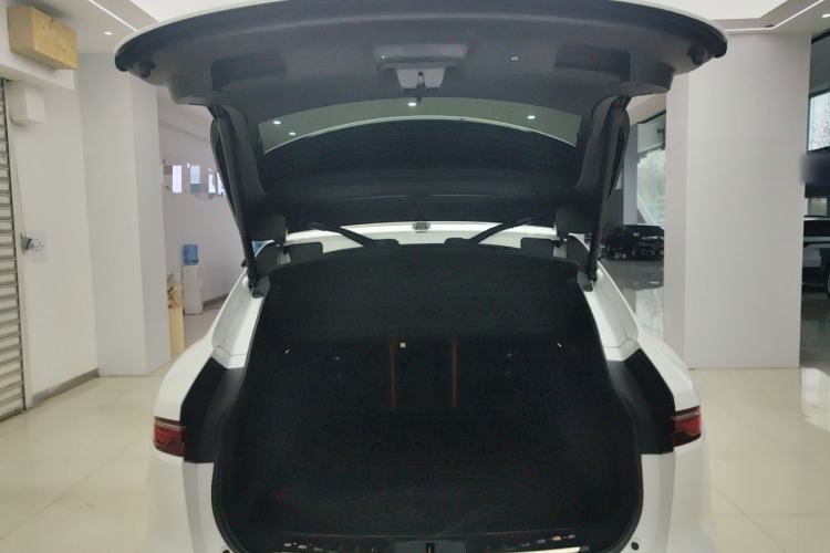 Used Jaguar F-PACE 2024 P250 R-Dynamic SE Trunk