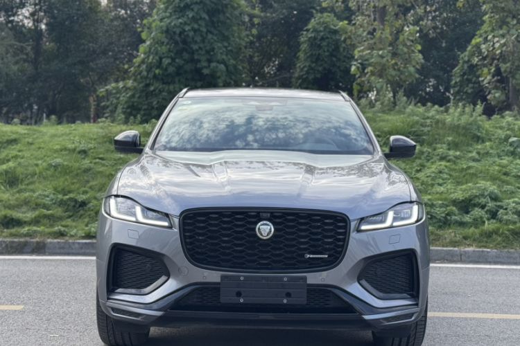 Used Jaguar F-PACE 2025 P250 R-Dynamic SE Exterior 2