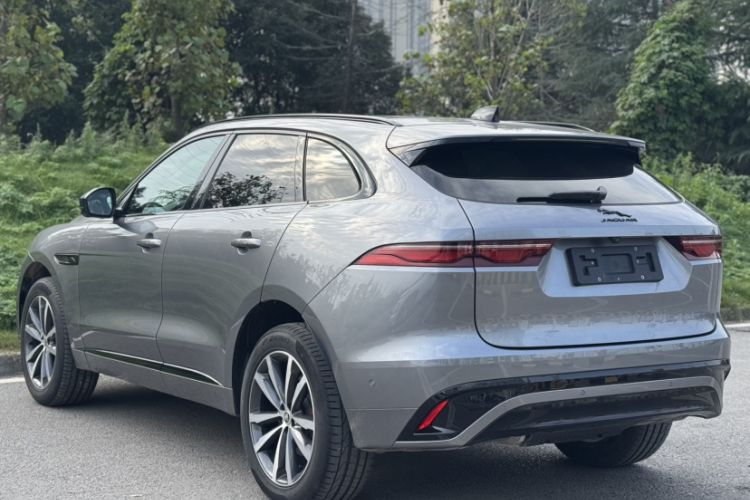 Used Jaguar F-PACE 2025 P250 R-Dynamic SE Exterior 4