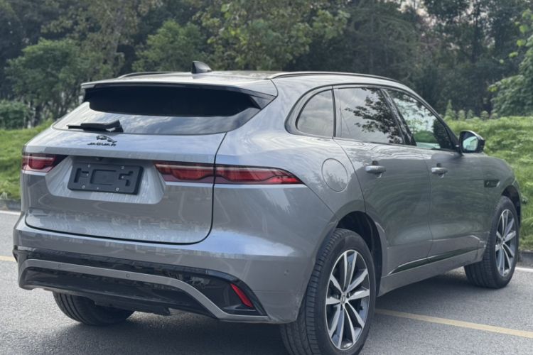 Used Jaguar F-PACE 2025 P250 R-Dynamic SE Exterior 6