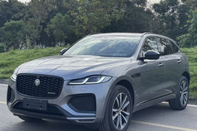 Used Jaguar F-PACE 2025 P250 R-Dynamic SE