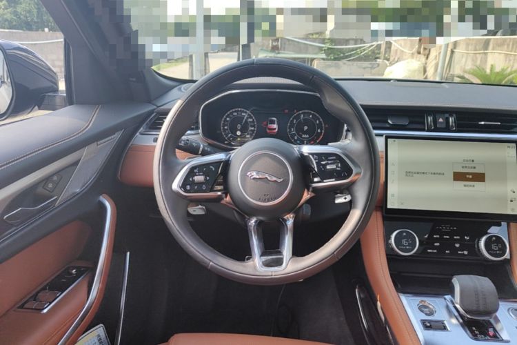 Used Jaguar F-PACE 2025 P250 R-Dynamic SE Steering Wheel
