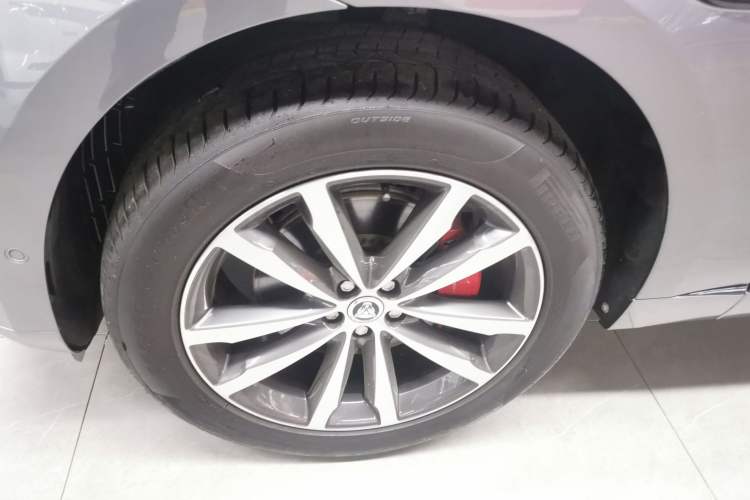 Used Jaguar F-PACE 2025 P250 R-Dynamic SE Exterior 7
