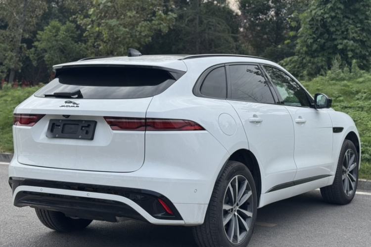 Used Jaguar F-PACE 2025 P250 R-Dynamic SE Exterior 5