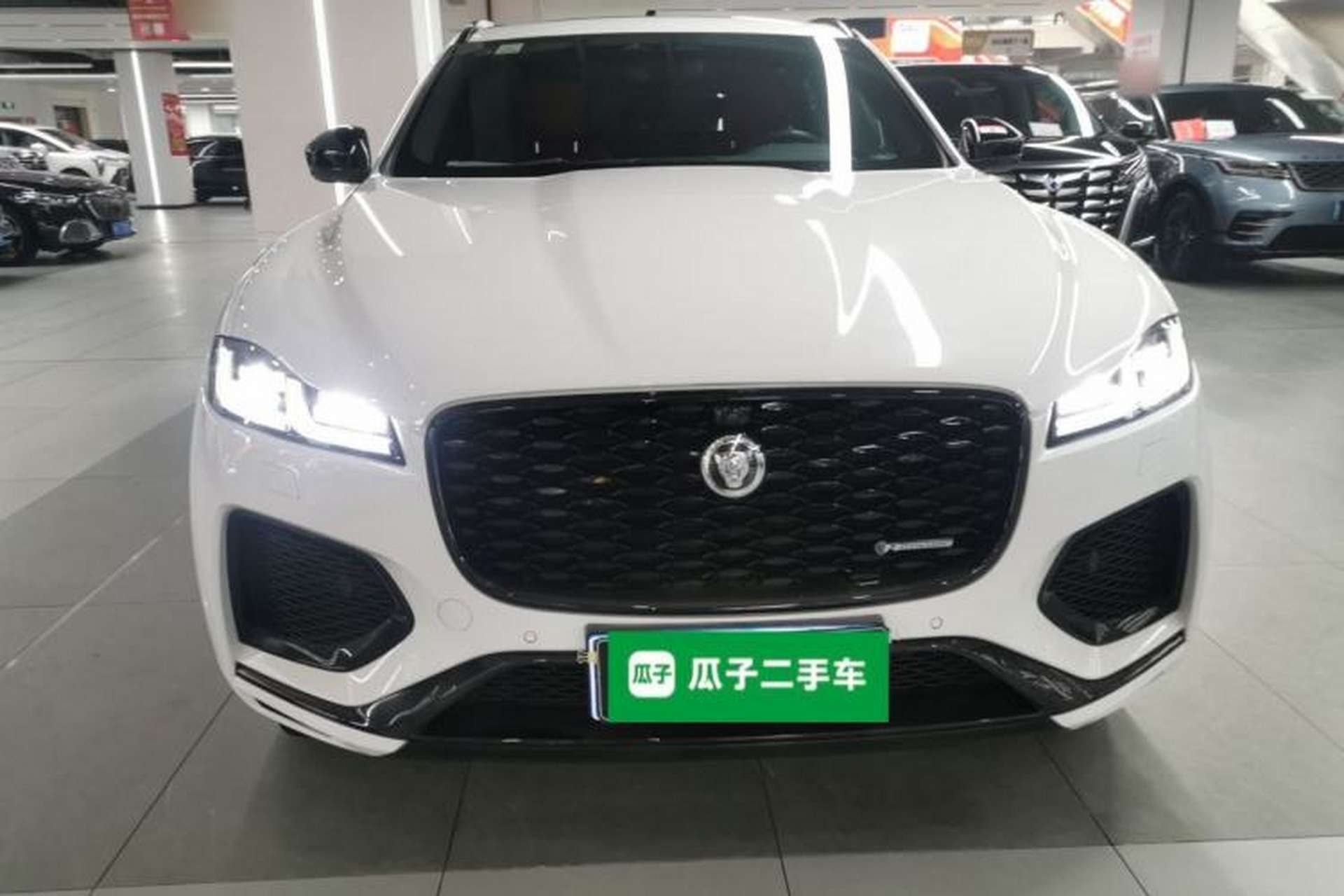 Used Jaguar F-PACE 2025 P250 R-Dynamic SE Front
