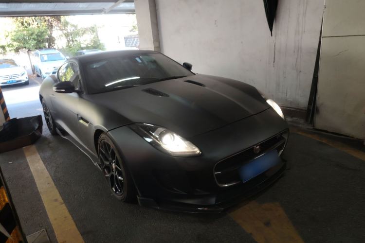 Used Jaguar F-TYPE 2015 3.0 SC Hardtop Version Front Right 45 Deg