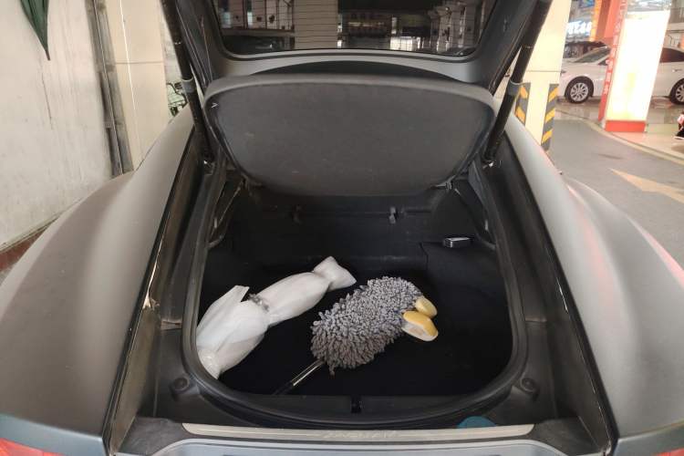 Used Jaguar F-TYPE 2015 3.0 SC Hardtop Version Trunk