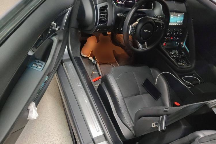 Used Jaguar F-TYPE 2021 P380 All-Wheel-Drive R-Dynamic Hardtop Version Driver Seat