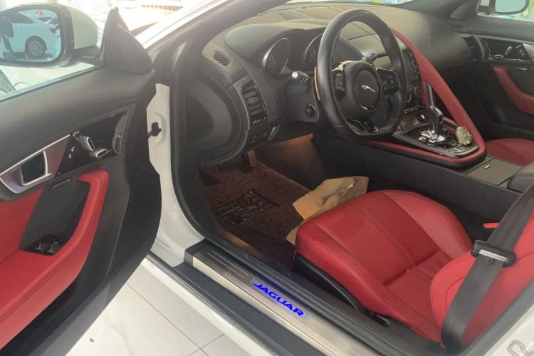 Used Jaguar F-TYPE 2015 3.0 SC S Hardtop Version Interior 2
