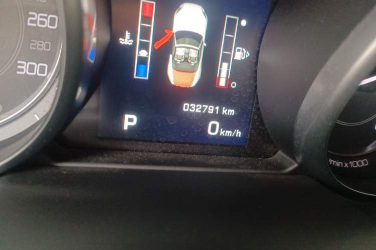 Used Jaguar F-TYPE 2013 3.0 SC Convertible Edition Odometer Close Up
