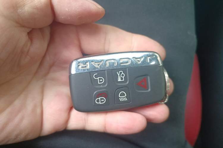 Used Jaguar F-TYPE 2013 3.0 SC Convertible Edition Vehicle Key