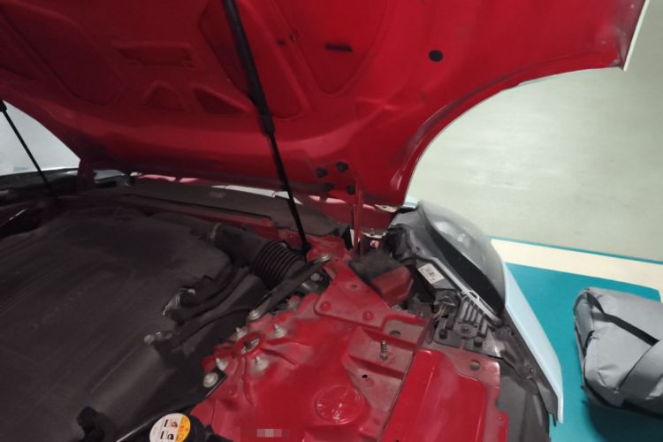 Used Jaguar F-TYPE 2013 3.0 SC Convertible Edition Engine Bay Left