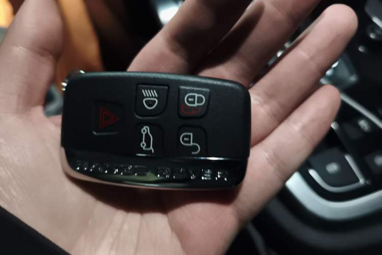 Used Jaguar F-TYPE 2013 3.0 SC Convertible Edition Vehicle Key