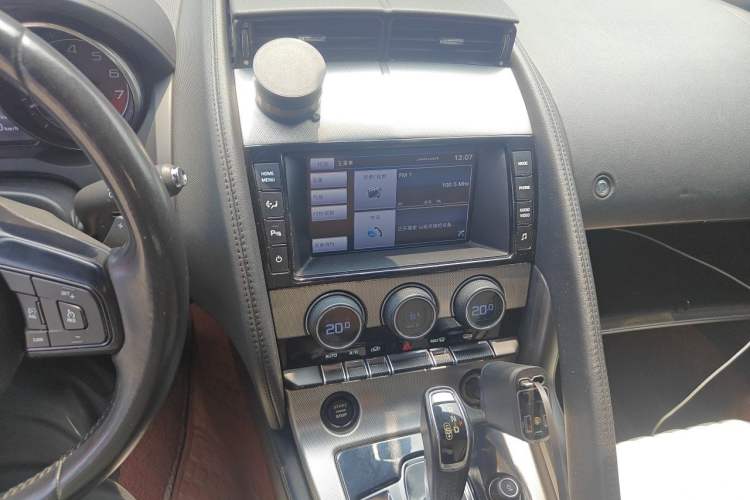 Used Jaguar F-TYPE 2013 3.0 SC Convertible Edition Audio And AC Panel