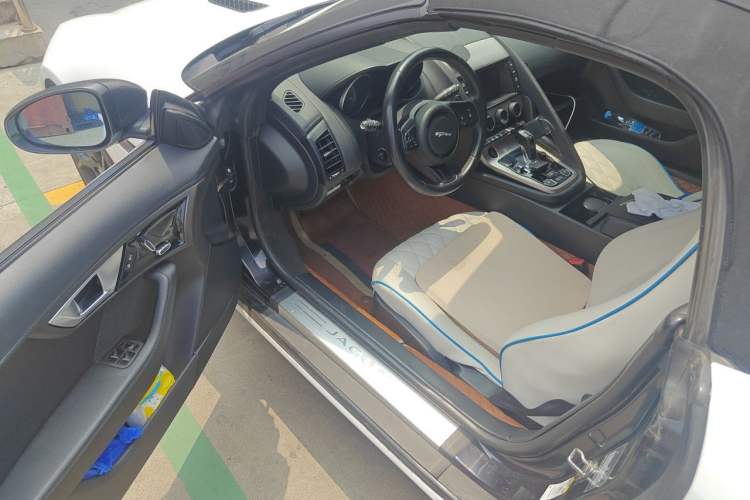 Used Jaguar F-TYPE 2013 3.0 SC Convertible Edition Driver Seat