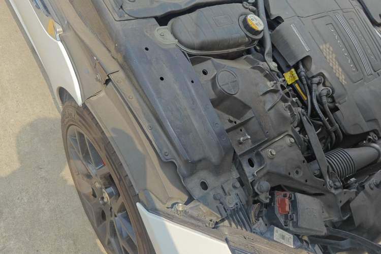 Used Jaguar F-TYPE 2013 3.0 SC Convertible Edition Engine Bay Right